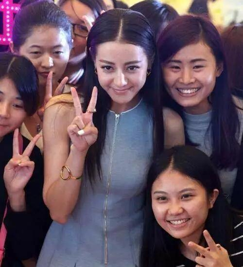 哪个明星不合群,揭秘不合群的明星